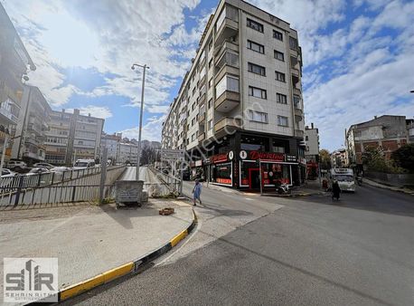 Fatih'de Satılık Dükkan