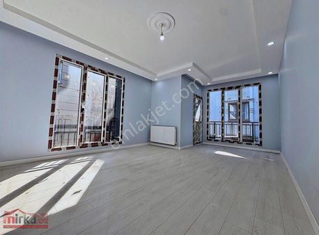 Beylikdüzü Yakuplu Da Satılık 2+1 Geniş M2 Sıfır Daire