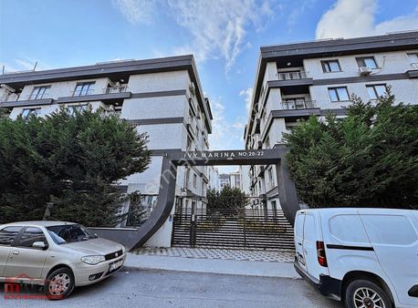 Beylikdüzü Kavaklı Da Satılık 2+1 Geniş M2 Site İçinde