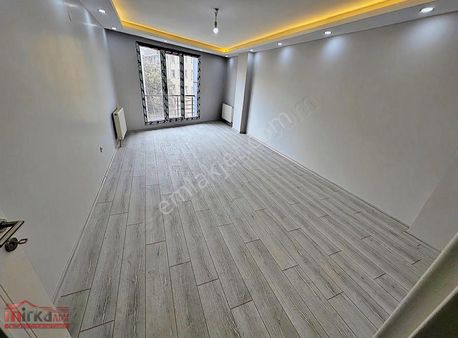 Küçükçekmece Cennet Mah. Satılık 6+2 Dublex Metrobüse Yürüme 7dk