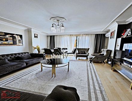 Beylikdüzü Yakuplu Da Satılık 4+1 Metrobüse Yürüme 10dk Arakat