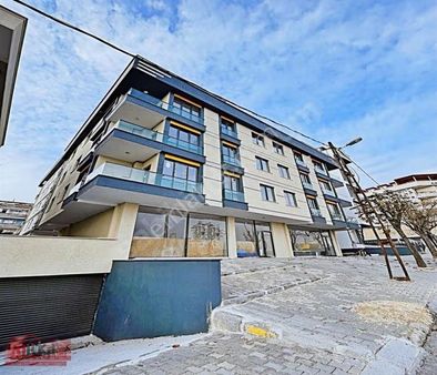 Beylikdüzü Yakuplu Da Satılık 3+1 Metrobüse 3dk Yürüme Sıfır