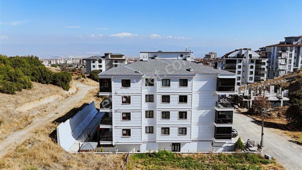 Çakmak'ta Sakin Bölgede Sıfır Lüks Eb.banyolu Satılık 3+1 Arakat