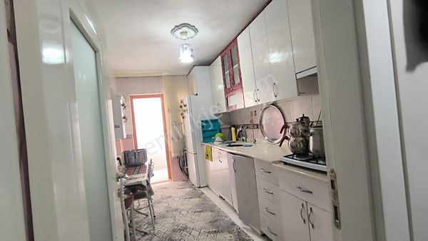 Yılmaz Gayrimenkulden Cadde Üzeri Asansörlü Kacırılmayacak 3+1 Fırsat Dairesi