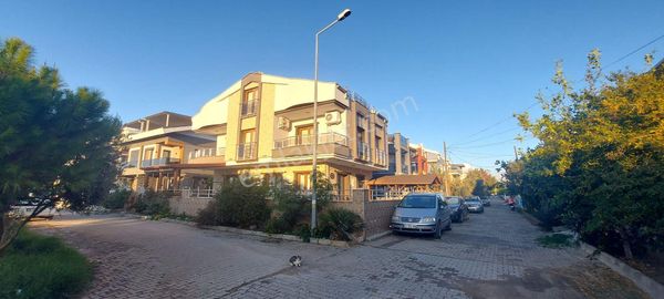 Didim Efelerde Tam Müstakil 5+1 Havuzlu Otoparklı Alt Katda Odası Olan Ayrı Mutfak Lüks Villa