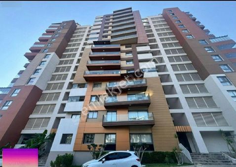 İzmir Karabağlar//fi Yapı Mynar Lıfe Sitesinde Ara Kat 3+1 Havuzlu Lüks Daire
