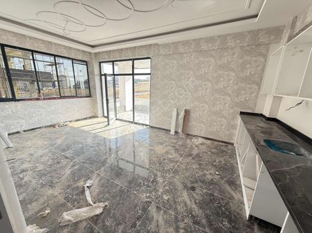 Ayalp'ten Harika Konumda Yol Cepheli Sıfır 2.5+1