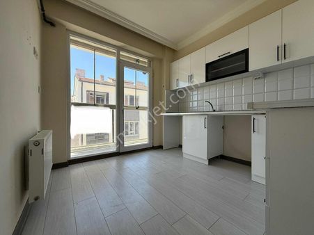 Emek Mah. Hamdullah Suphi Caddesi Üzeri 2+0 75m2 Daire