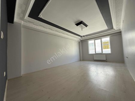 Emek Mah. Dilektepe Parkı Yakını 2+1 120m2 Daire