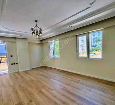 Didim Merkezde 3+1 Ayrı Mutfak Masrafsız Güzel Bir Daire Satıyoruz