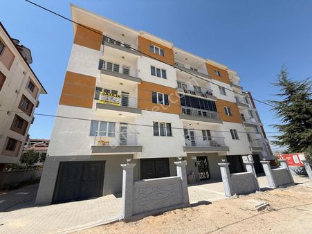 Emek Mah. Albayrak Bulvarı Yakını 3+1 140m2