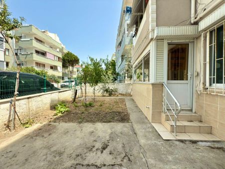 Yükselden Akçay Merkezde Ön Cephe Bahçeli Geniş Satılık 2+1daire