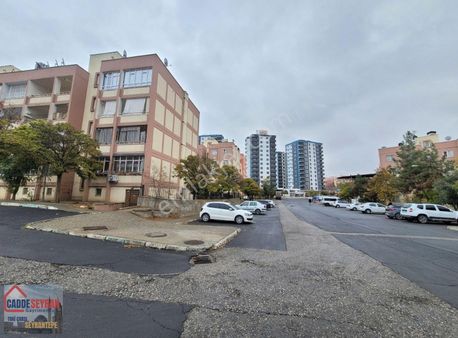 Cadde Seyran.. Merkezi Konum..temiz..yapılı Kiralık (memura)