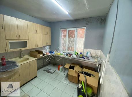 Uşak Banaz Ankara Asfaltı Üzeri 80 M2 Satılık Dükkan