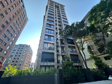 Suadiye'de 4+1 Net 150m2 Ebv Banyolu Teraslı Sıfır Dublex