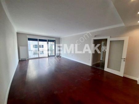 Erenköy'de Genç Binada Net 85 M2 Ebeveyn Banyolu Geniş 2+1 Daire