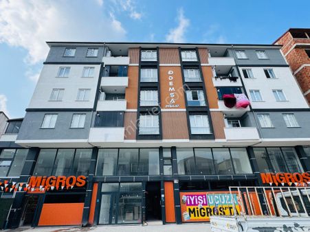 Güven'den Kapaklı'da Cadde Üstünde Ebeveyn Banyolu 3+1 Daire