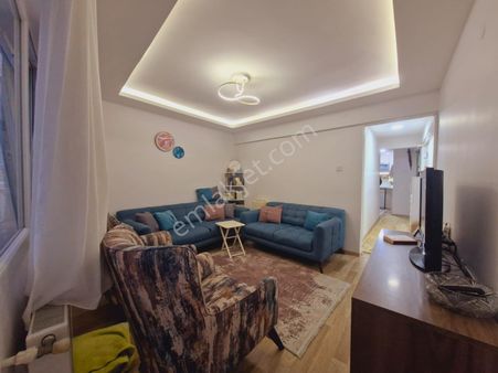 Cadde Üzerinde İnönü Caddesi Ve Metroya Yürüme Mesafesinde 2+1 Lüks 90m2 Bahçeli Satılık Daire