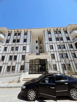 Kuzey Emlaktan Yakacık Tokide 3+1 Borçsuz Acil Satılık Daire