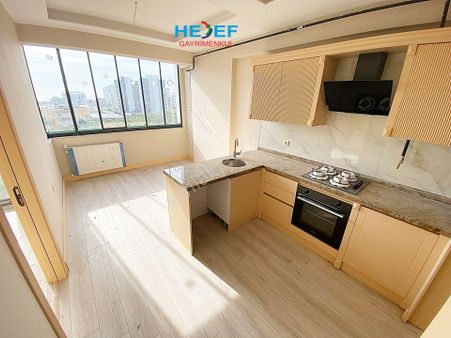 Hedef'ten 75.yıl Mah'de İskanı Alınmış Havuzlu 1+1 Satılık Daire