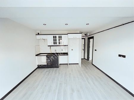 Tuğra'dan Zafer Mahallesin'de Satılık Sıfır 1+1 Daireler