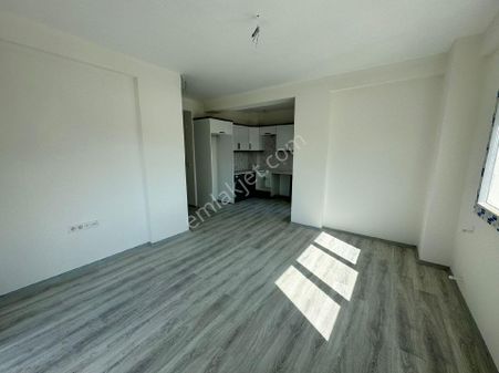Kuşadası Şehir Merkezinde 2+1 Satılık Sıfır Daire