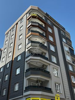 Kırmızı Gayrimenkulden Haliliye Karşıyaka Mahallesinde Satılık 3+1 Daire