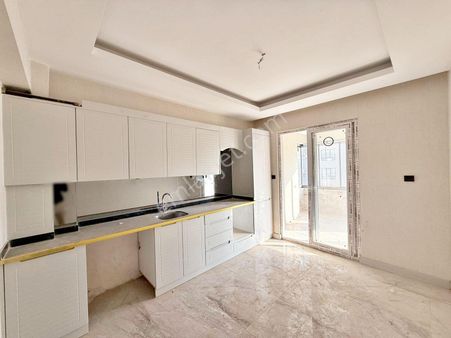 Beylerbeyin'de Açık Çephe Ferah Ara Kat Sıfır! Lüx 2.5+1 Daire