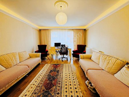 ꧁▇yılmaz'dan▇꧂cadde Üzerinde Ara Kat Asansörlü Masrafsız 3+1