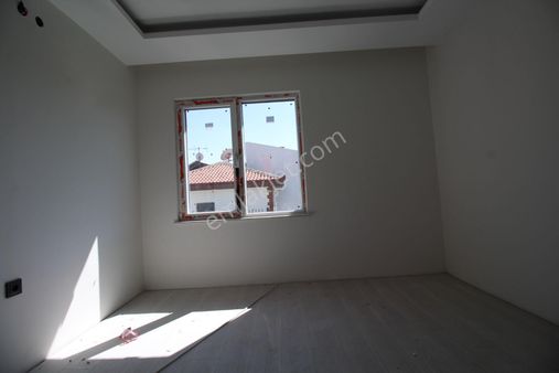 Askaray Meydan Mahallesinde Sıfır Önü Açık Satılık 1+1 Daire