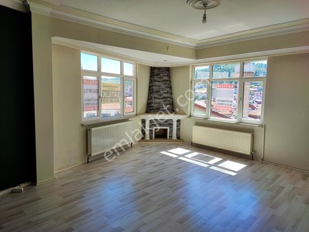 Kastamonu Emlak Gayrimenkul'den Satılık Çarşıda 140 M² 2+1 Daire