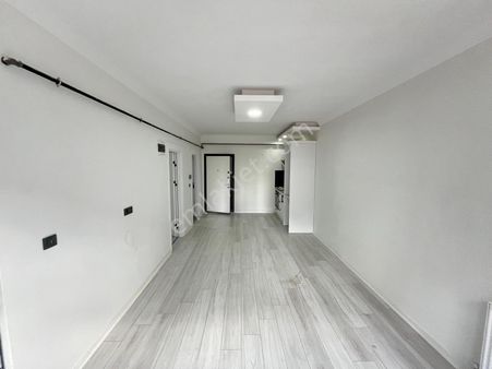 Cadde Cepheli Binada Limitsiz Kredili 1+1 Satılık Daireler