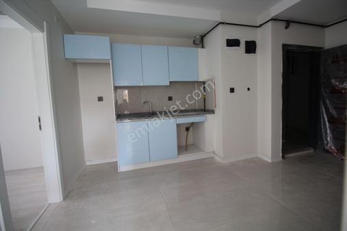 Aksaray Meydan Mahallesinde Çarşıya Yakın Satılık 2+1 Daireler