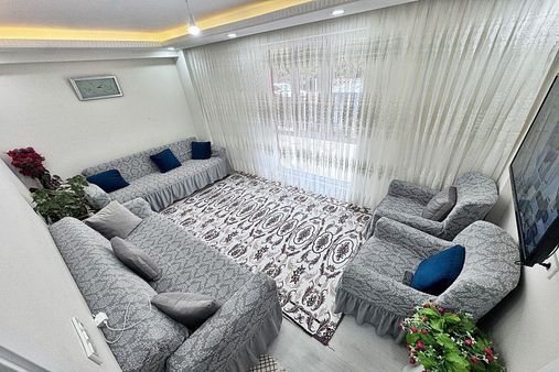 Merkezi Lokasyon! 2+1 Satılık Yüksek Giriş Kaçırılmayacak Fırsat