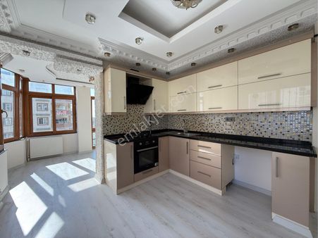 Gündoğdu Ve Başkent Okulları Arasında Her Kat Tek Çok Geniş 3+1