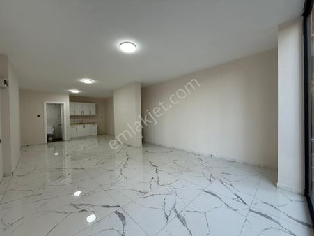 Fatih Karakol Cvr/yol Üzeri/50 M2/mutfak+wc'li/iskanlı/yatırımlk