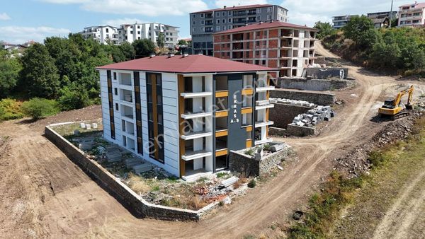 Başiskele Fatih Mh'de 3+1 160m² Bahçe Dubleks Daire* 15m² Balkon