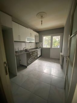 Esenyurt Çınar Mahallesi 2+1 1.kat Boş Kiralık Daire Balkonlu Yerli Ve Yabancıya Uygun