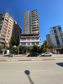 Kurttepede Yol Üstü Satılık Daire