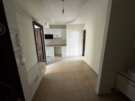 Yenişehir Batıkent Mahallesinde Satılık 1+1 Geniş Daire