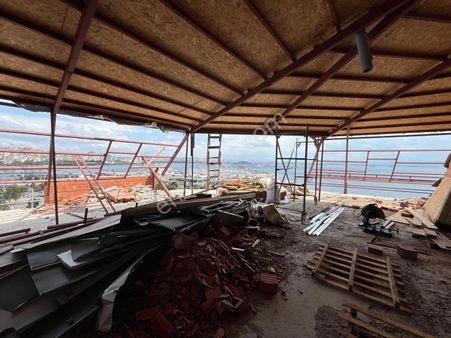 Pendik Batı Mah Sahil Boyu 1.sırada Dubleks Teraslı 3+1 Satılık