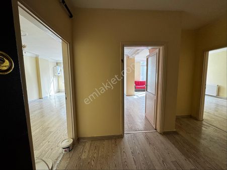 Yenişehir Pirireis Mahallesinde Satılık 2+1 Daire