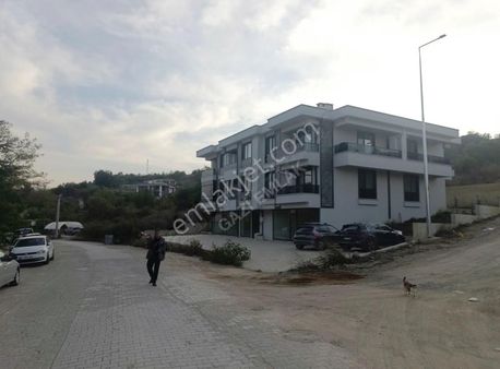 ""gazi Emlak""toki Yanı 1+1 Sıfır 4 Tane Arakat Ve Bahçe Kat