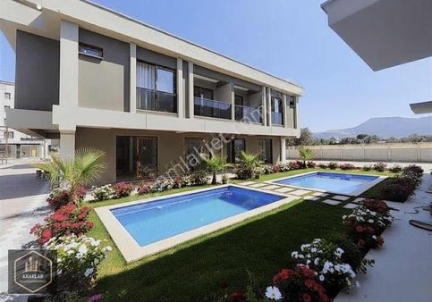 Manisa Karaali 2 Katlı Havuzlu Villa 3+1