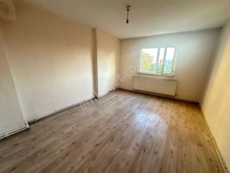 Has Seba'dan Sultanmurat Opetin Arkasında 2+1 85m2 Kiralık 2.kat