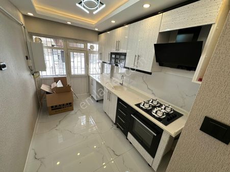 Hayal'den Mareşal Ç. Mh'de Bağımsız Geniş Full Yapılı 3+1 Kaçırılmaz Fiyatta !