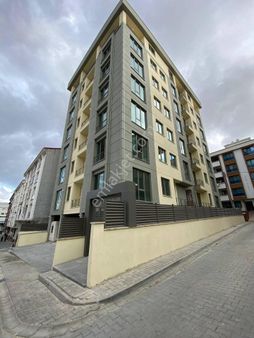 Esenyurt Tabela İncirtepe Mahallesi 3+1 120 M2 Sıfır Boş Kiralık Daire Butik Site Kapalı Otoparklı