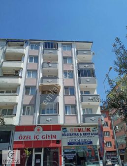 C21 Cius; Şehrin Merkezinde 2+1 Ara Kat Masrafsız Satılık