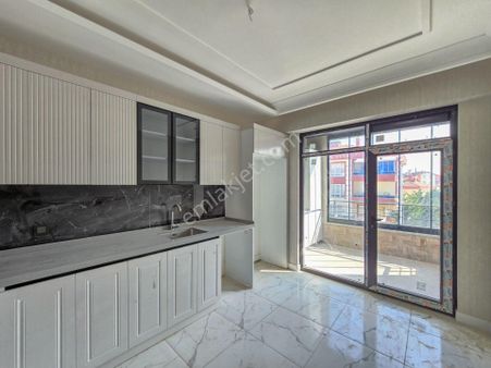 Hanaybaşı Mahallesi’nde, İşyapar Gayrimenkul'den Site İçi Satılık 2+1 Daire