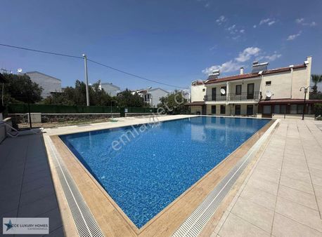 Ayvalık Gömeç Karaağaçta Satılık Havuzlu Villa